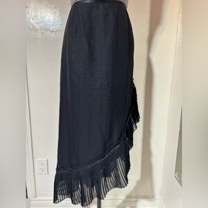 Tristan & Iseut Black Asymmetrical Pleated Hem Skirt | Size 8